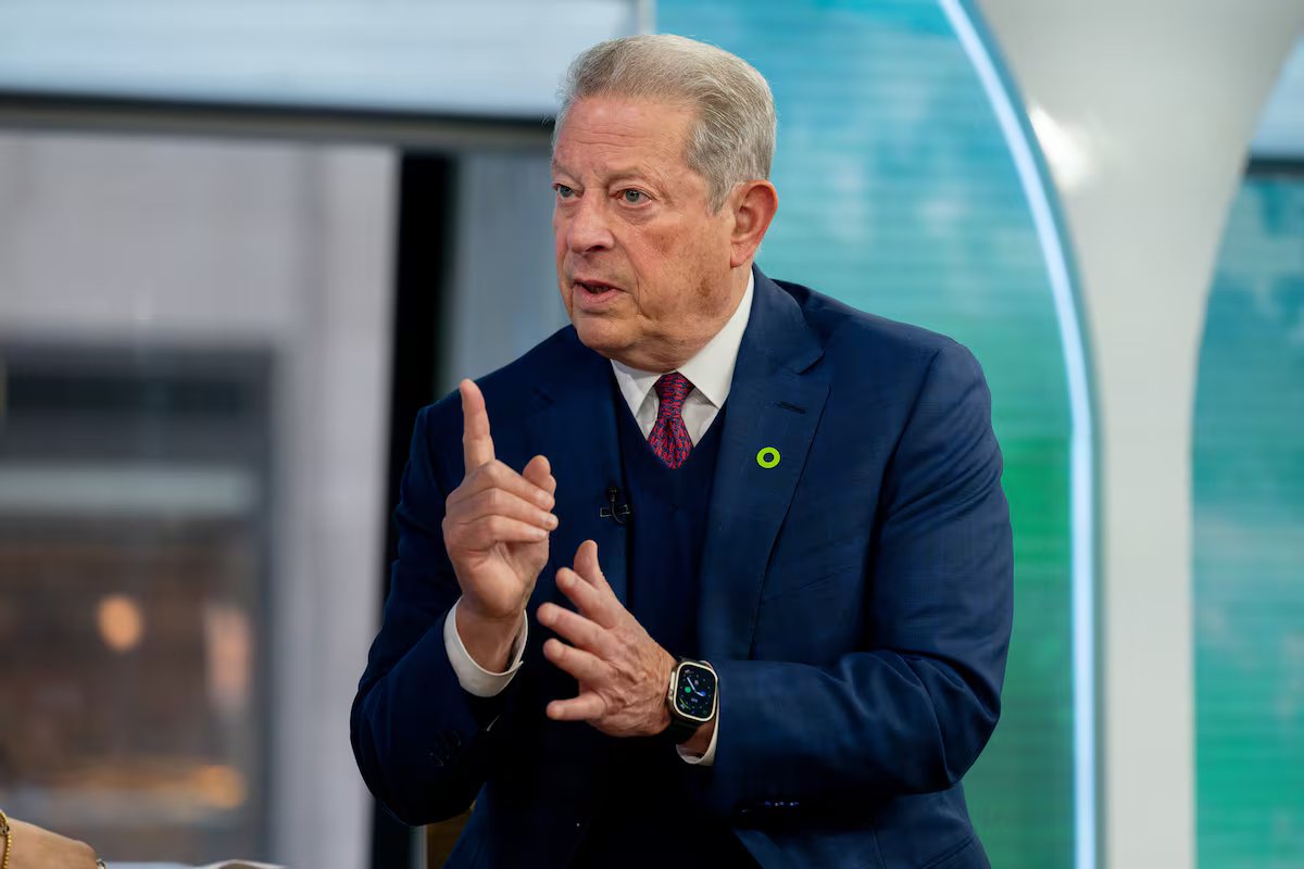 #ELPAÍS Al Gore:'Las compañías de combustibles fósiles son mejores capturando políticos que emisiones' @EMANUEL28082733 @mar_rojo_