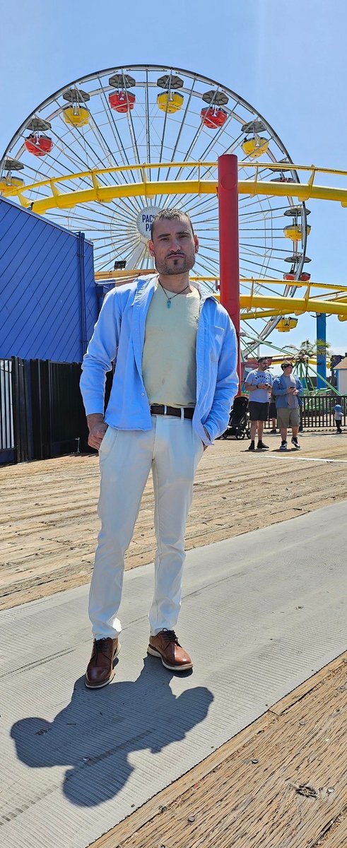 harld2522's tweet photo. Santa monica pier , me llevo a viejas memorias, hubiese querido disfrutar más de este lugar, pero la alegría de estar allí por instante es infinita. .  . https://t.co/mAnlAtI1v4