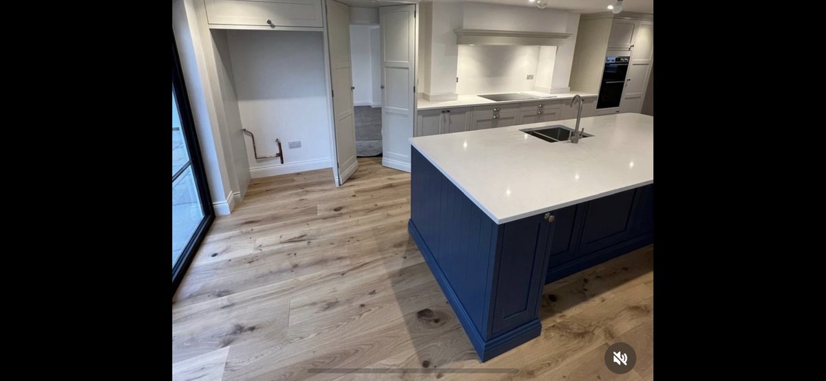 Kitchen Complete! 🧑‍🍳 The kitchen in our main house refurbishment project is now finished &amp; ready for the new owners to start enjoying! A stunning combination of navy &amp; cream in a traditional, timeless shaker style &amp; there is a secret door leading to the snug room! Kitchen dreams!