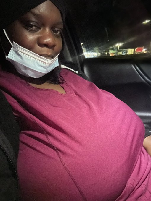 Who else is at work &hellip; sitting outside in the car 😁🙄🤫&hellip;😘❤️🍫 https://t.co/ipUyAvOdFF