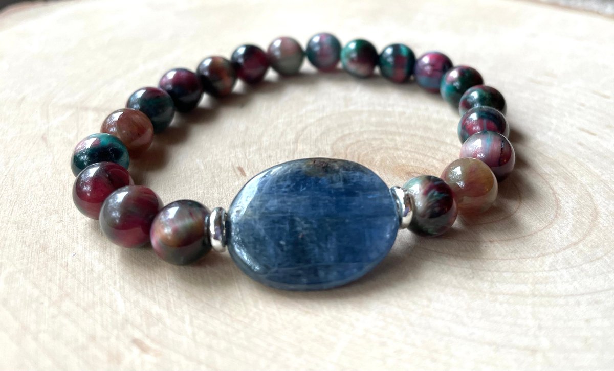 Unisex Gemstone Bracelet Chrysocolla and Labradorite Stretch Bracelet tuppu.net/3b003d00 #JemsbyJBandCompany #Handcrafted #Jewelry trends