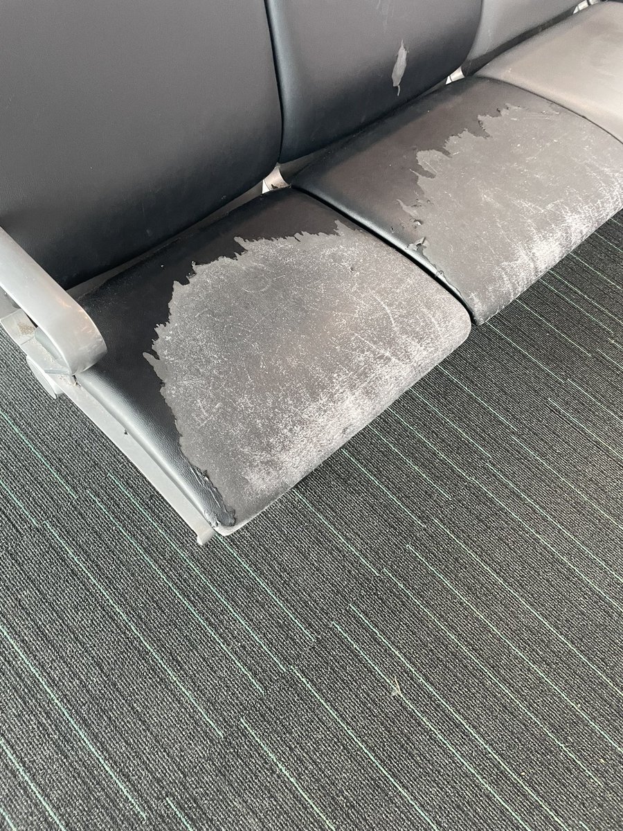 Your breads stale and your seats are shit too . #stansted