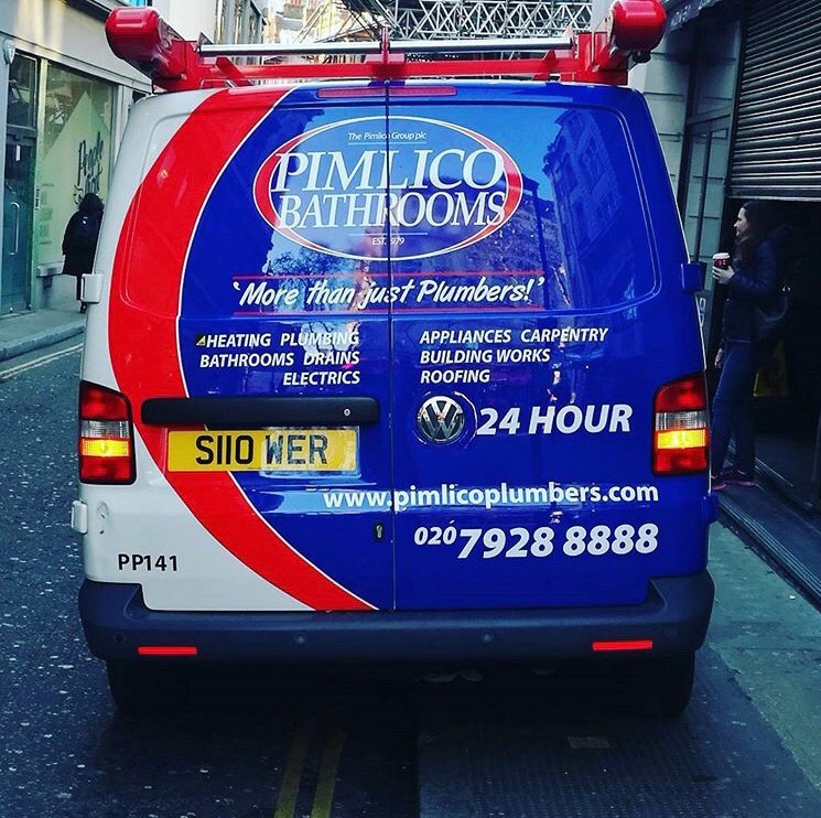 UBRplates's tweet image. Check out this marketing number plate  grabbing attention👀

💰Get Yours 👉 £399-£5995

💻 ubrplates.co.uk

#vehiclesignage #leadgenerator #showplate #numberplate #ubrplates #spotted

For the BE57 marketing option
PUT IT ON A PLATE 🚚👀🚗💰
𝗖𝗔𝟭𝟭 𝗨𝗕𝗥  0121 663 1352