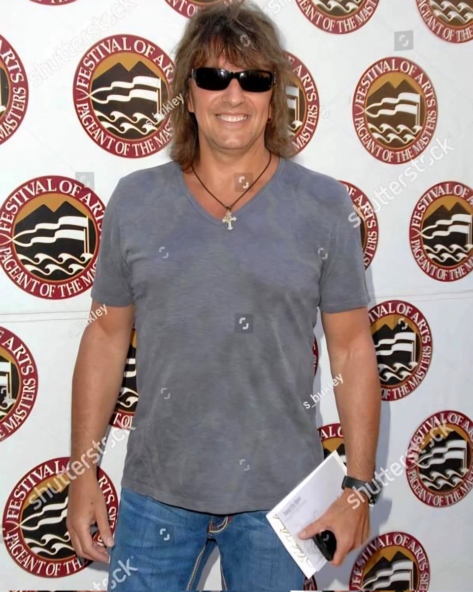 SamboraWednesday ☕🎼

#RichieSamboraItalia #richiesambora #richiesamborafan #guitar #guitarist #music #musician #singer #songwriter #bonjovi #samboraddicted #fashion #rockstars #therealsambora #samboraforever #RS #sambora #rock #samborarock #fanpage #wednesday