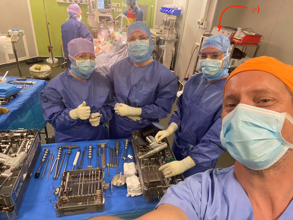 drlaporte's tweet photo. Merci à Magali Causse, élève IBODE du #CHUdeBordeaux d’être venue se former au sein de la #CliniqueSainteAnneLangon durant ces 6 semaines. Ce sont toujours des moments enrichissants de partage et de rencontre.
#ArthropoleSudGironde https://t.co/E9lUXeChzK
