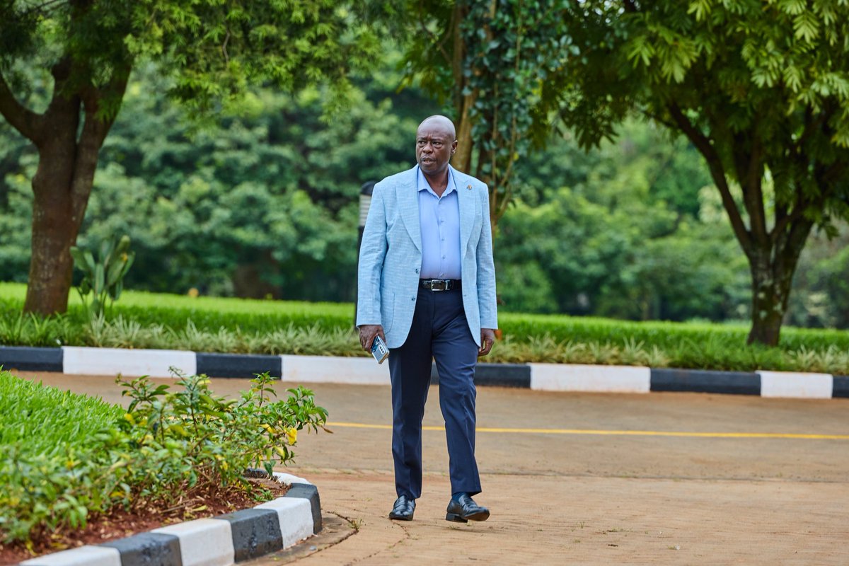 Deputy President Rigathi Gachagua started his day at the official residence in Karen,  ready for nation-building. 

DP Gachagua is Known as the truthful man, he is committed to truthful leadership and the country's progress.