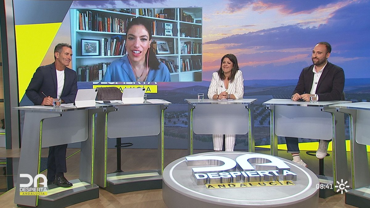 Despierta Andalucía (@despiertacsur) on Twitter photo En nuestra mesa de análisis, Carlos Rocha <a href="/Carlosrch/">Carlos Rocha</a> de <a href="/elconfidencial/">El Confidencial</a>, Inmaculada León <a href="/Leon_Inma/">Inma León</a> de <a href="/elespanolcom/">EL ESPAÑOL</a> y Ana Cabanillas <a href="/anacabs/">Ana Cabanillas</a> de <a href="/PrensaIberica/">Prensa Ibérica</a>. En directo 👇
🌐 canalsur.es/tv_directo-119…
📲 #InfórmateEnCanalSur En nuestra mesa de análisis, Carlos Rocha <a href="/Carlosrch/">Carlos Rocha</a> de <a href="/elconfidencial/">El Confidencial</a>, Inmaculada León <a href="/Leon_Inma/">Inma León</a> de <a href="/elespanolcom/">EL ESPAÑOL</a> y Ana Cabanillas <a href="/anacabs/">Ana Cabanillas</a> de <a href="/PrensaIberica/">Prensa Ibérica</a>. En directo 👇
🌐 canalsur.es/tv_directo-119…
📲 #InfórmateEnCanalSur