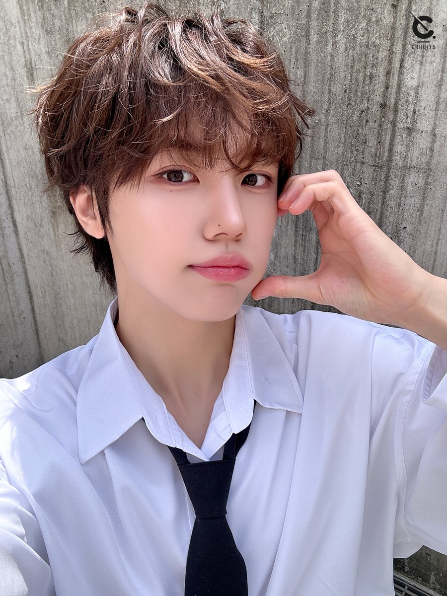 [#크래비티_모먼트] 240529
피크닉🥰
⠀
#CRAVITY #크래비티
#성민 #SEONGMIN 
#EVERSHINE
#Love_or_Die
#Cest_La_Vie