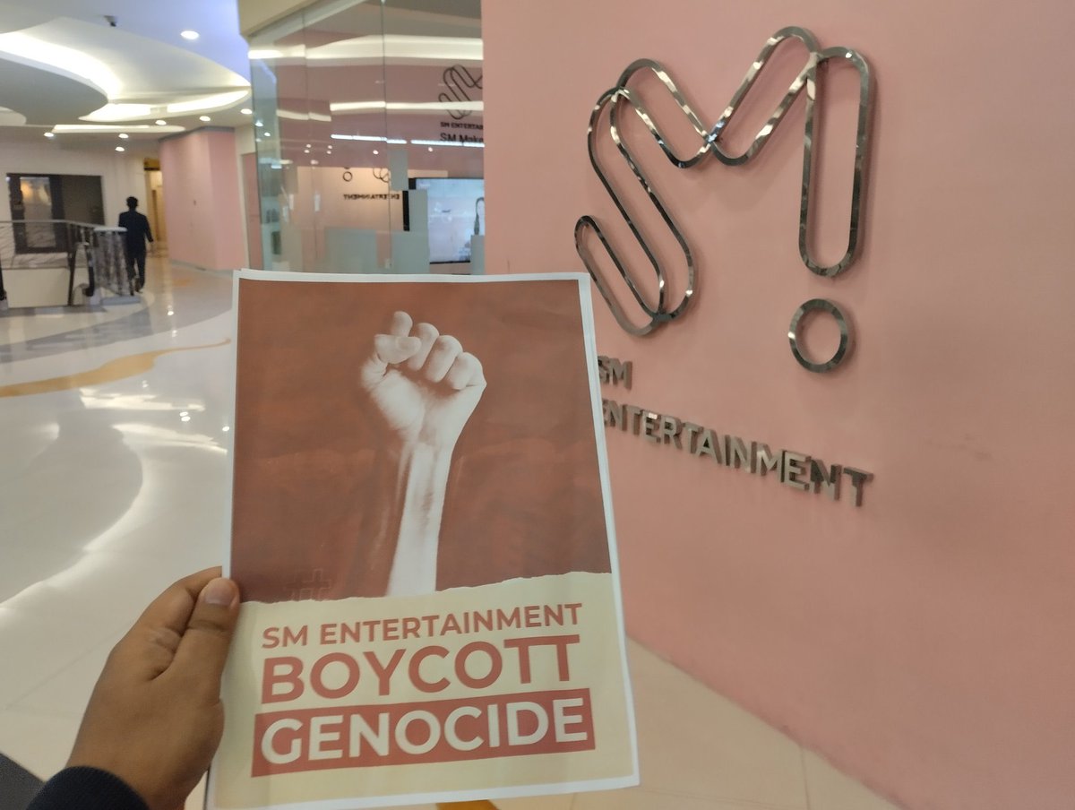 Hello SM, We do NOT want NCT or any of your artists to associate or promote S**BUC*KS, or any companies that are financing a genocide in Palestine. Please take note of our concerns. @SMTOWNGLOBAL @SMTOWN_Idn @NCTsmtown #SM_BOYCOTT_GENOCIDE