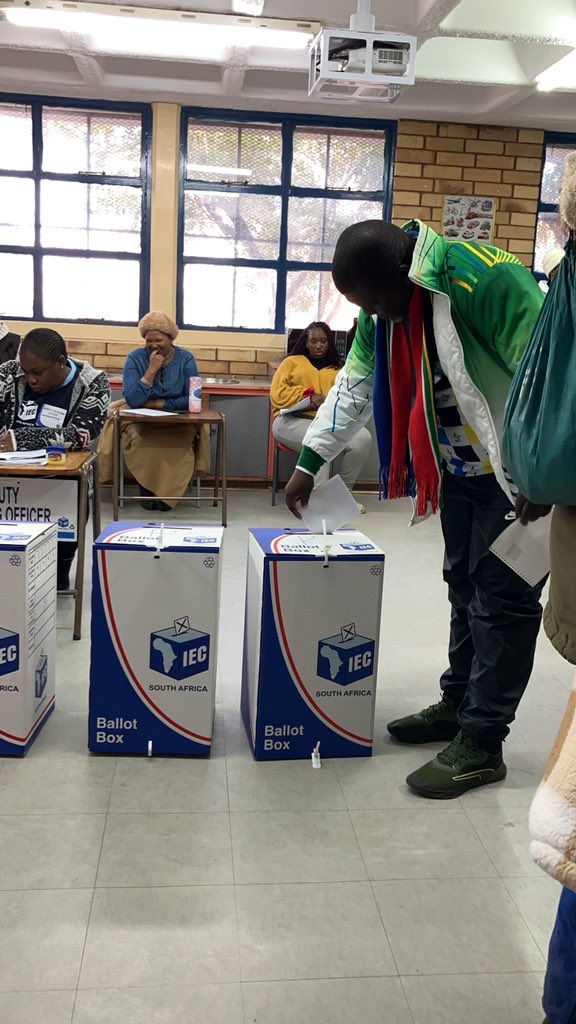 LubaMagwentshu's tweet photo. A vote for ATM is a vote for clean governance,conscious Leadership,moral values and common values,understanding the importance of putting the needs of citizens of South Africans first!!!
#VotingStationDay
#Vote4ATM
#ReadyToGovern
#ReadyToLead https://t.co/07XXVwZQB8