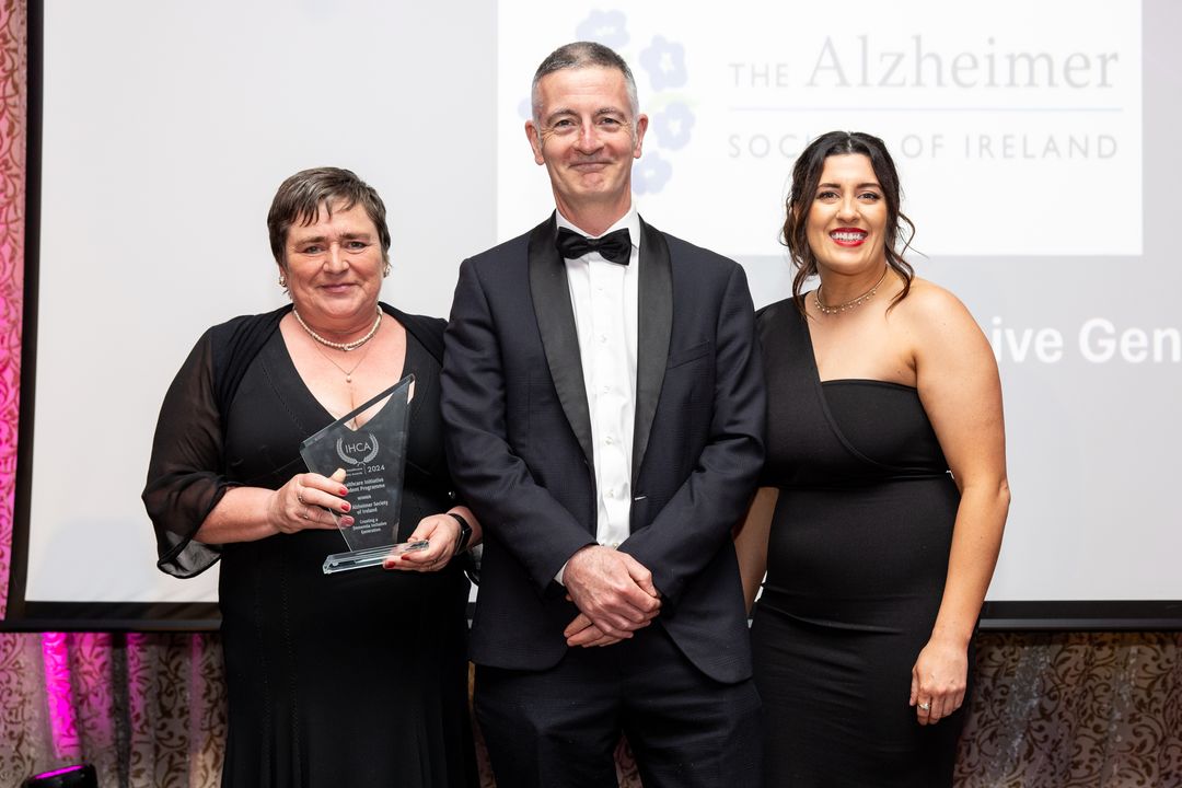 Congratulations to our member @alzheimersocirl for winning an award at the Irish Healthcare Centre Awards for their Creating a Dementia Inclusive Generation' programme. Created in collaboration with @DSIDCDementia
alzheimer-europe.org/news/alzheimer…