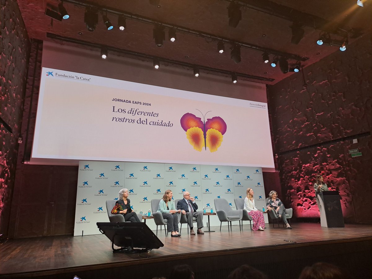 Hoy todos los equipos #EAPS nos reunimos en el #CaixaForum de #Madrid, comenzamos la jornada "Los diferentes rostros del cuidado" 🤗

#FundaciónlaCaixa #Enfermedadesavanzadas #CuidadosPaliativos #ComisionNoroeste
