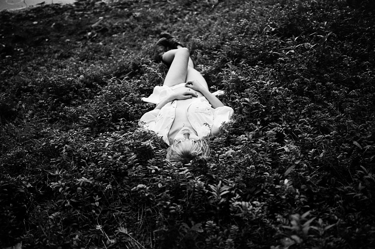 First Film: part1/3
📷𝗖𝗮𝗻𝗼𝗻 𝗘𝗢𝗦 𝟭 + 𝗦𝗶𝗴𝗺𝗮 𝟮𝟬𝗺𝗺 𝗳/𝟭.𝟰 𝗔𝗿𝘁 
🎞𝗞𝗲𝗻𝘁𝗺𝗲𝗿𝗲 𝗣𝗔𝗡 𝟭𝟬𝟬