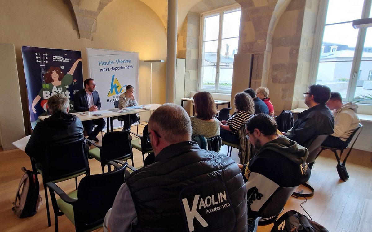 #Conte | Présentation hier de la programmation du festival Au Bout du Conte. Du 4/6 au 16/6, cette 5è édition aux tonalités musicales & à la diversité inédite vous proposera des spectacles gratuits dans divers lieux et cadres. Prog : bit.ly/3tAYlV2