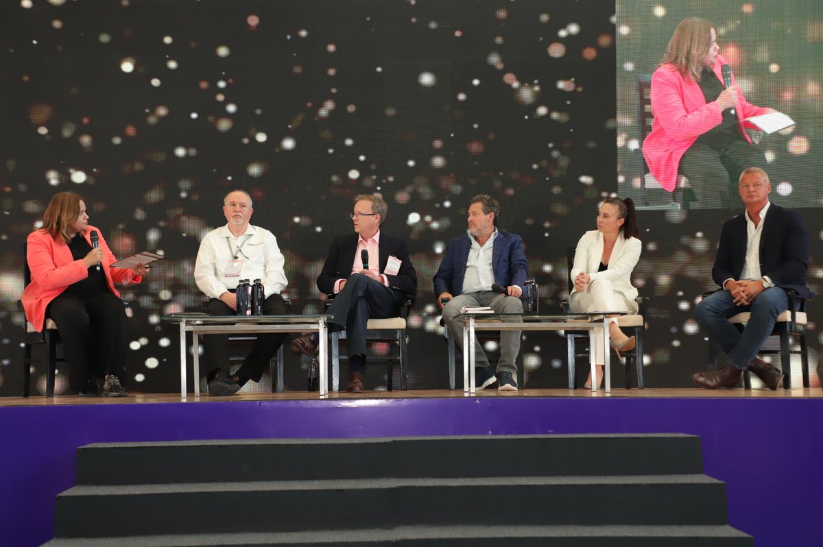 Panel Discussion at #WorldFranchiseCongress 2024! Experts shared insights on growing franchise brands internationally. Key topics: market selection, research, and feasibility.

#FranchiseVeterans #FranchiseBrands #MarketSelection #GlobalExpansion #BusinessGrowth #FranchiseIndia