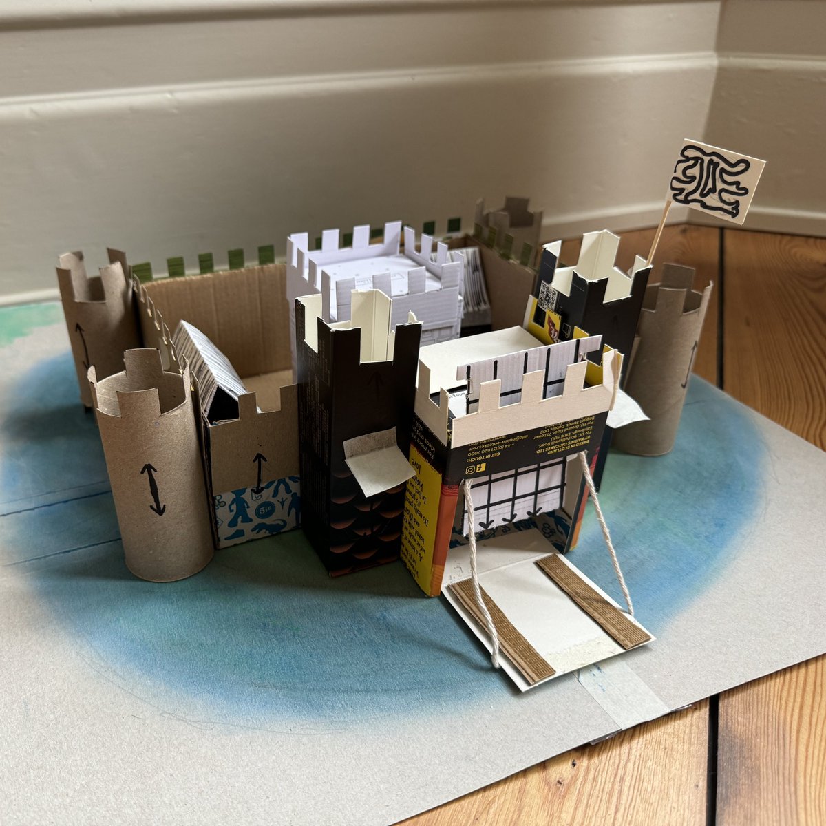 It’s half term and we’ve been making cardboard medieval castles for school….

#Mudlark #mudlarking #Larking