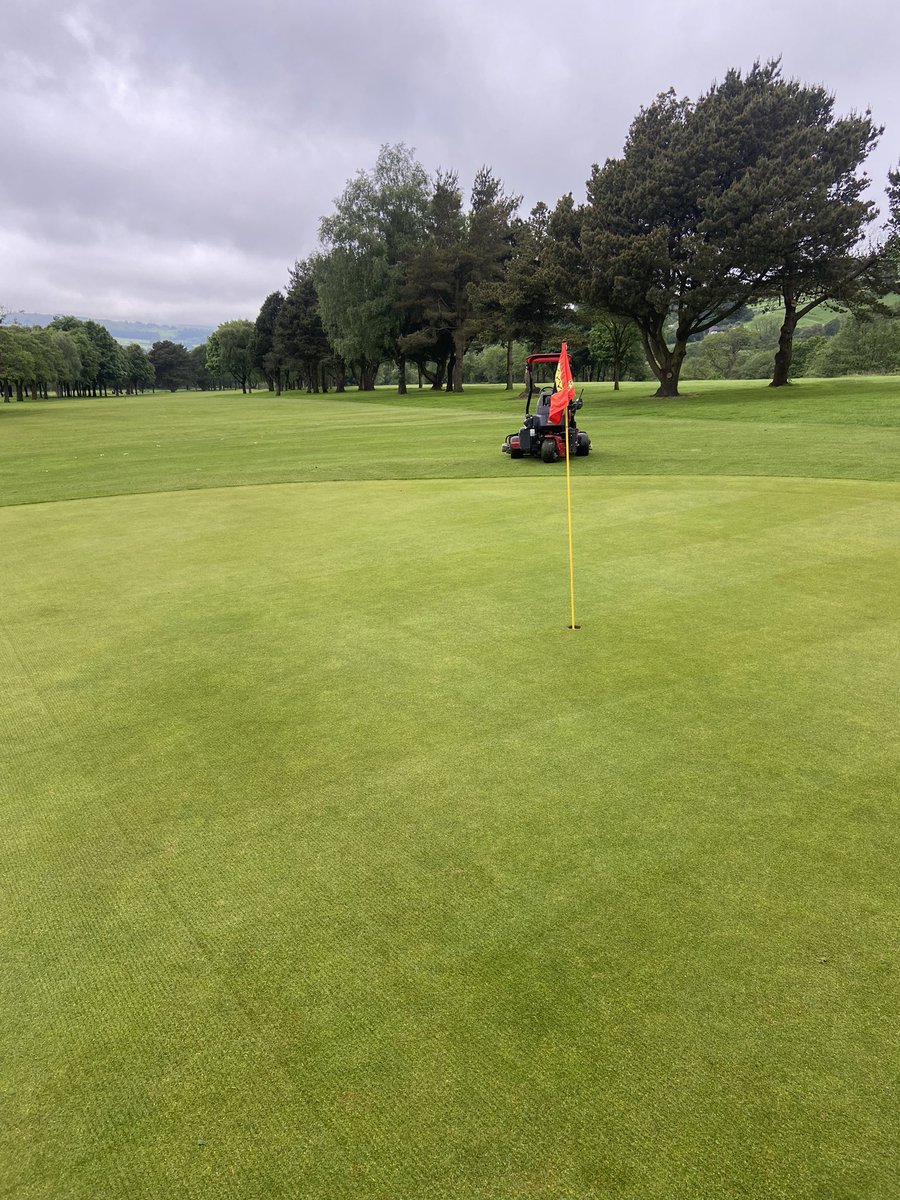 A challenging morning for a verti cut followed by a cut and brush <a href="/Chapelgolfclub/">Chapel-en-le-Frith Golf Club</a> very happy with the results considering the conditions.