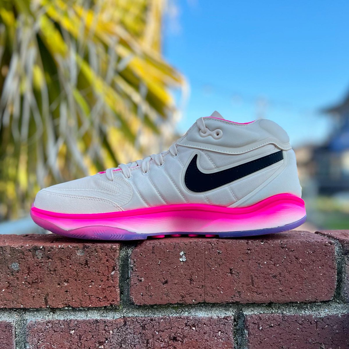 raymond_ntini's tweet image. Get ready to hustle for the community with the Nike Zoom G.T Hustle 2 &apos;Community Hoops&apos;! Celebrating the power of community and the love of the game! #Nike #ZoomGTHustle2 #CommunityHoops #Sneakerheads #Basketball