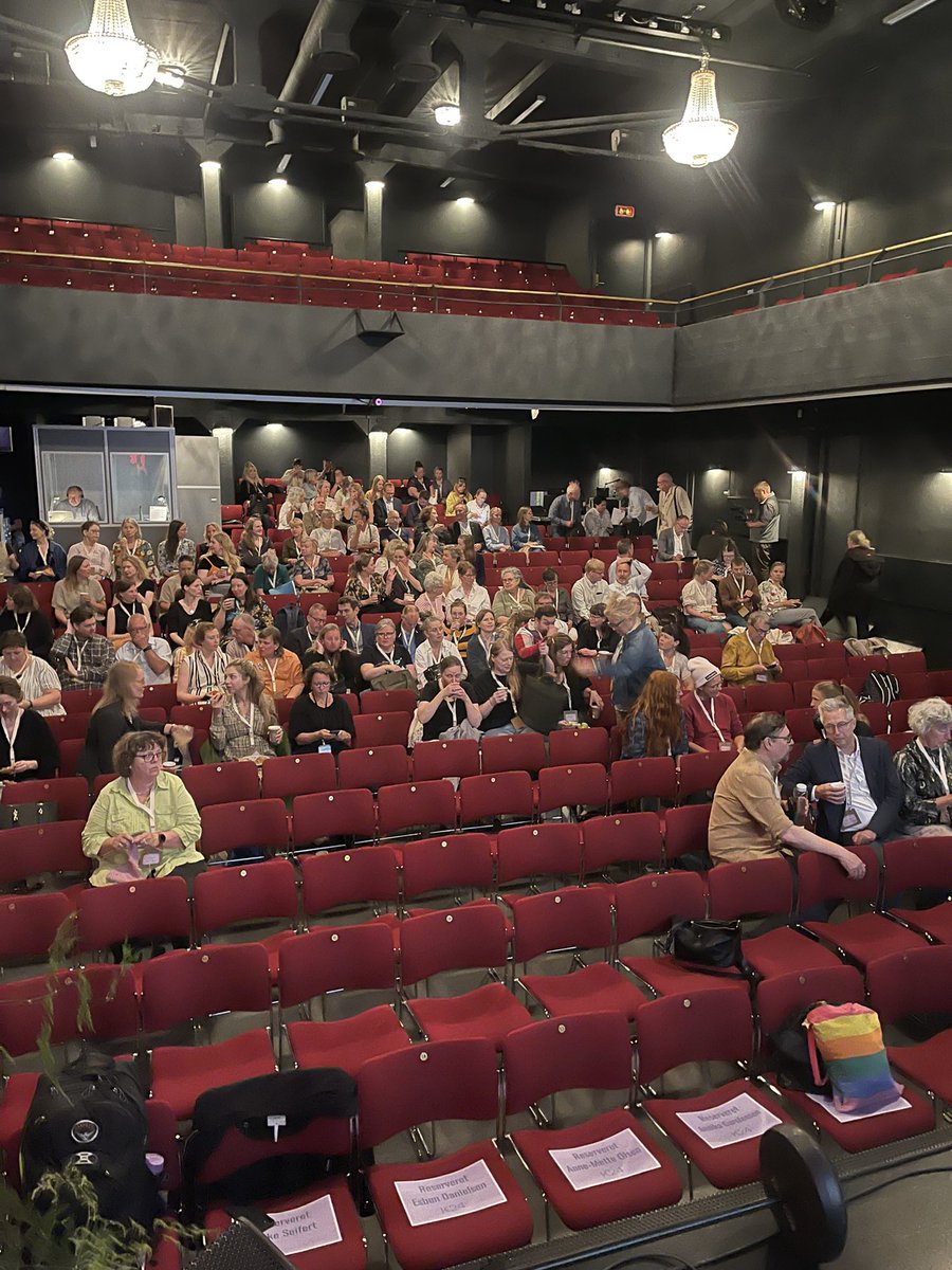 ElseCRedzepovic's tweet photo. Kulturtræf 2024 i Odense / Culture Summit 2024 Odense

Kultur, Sundhed og Trivsel /Culture, Health and Wellbeing

Så er vi igang. Fineste start med en af Europas ypperste eksperter på området @NielsFietje - WHO https://t.co/wkZ0FUpQcA