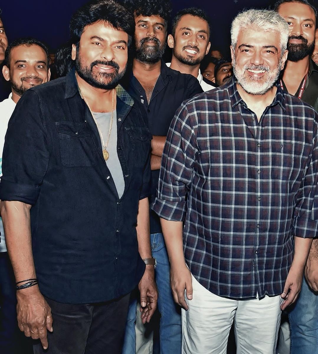 Amma denammaaa😍😍😍😍 Thala #AjithKumar with our Megastar #Chiranjeevi ❤️👌🏻 #Visvambhara #GoodBadUgly