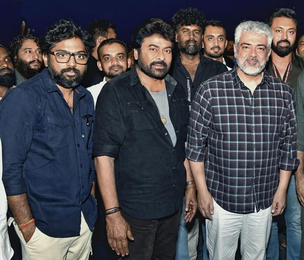 #AjithKumar made a surprise visit to the sets of #Chiranjeevi's #Vishwambara yesterday.