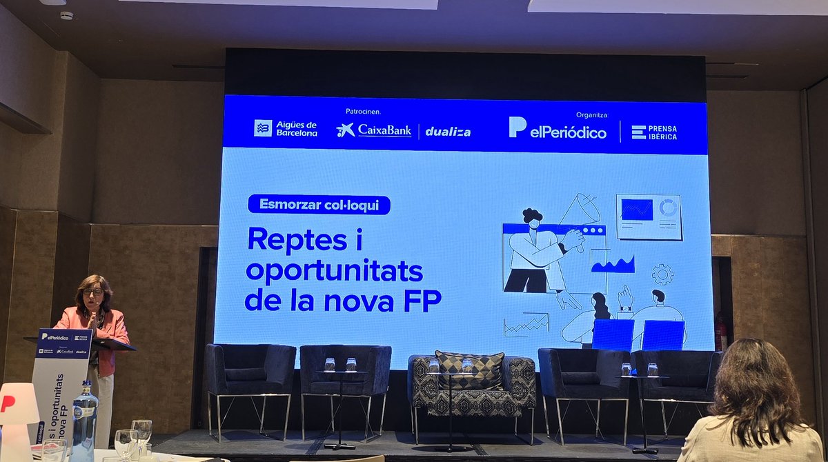 Molt contents de ser avui a l'Esmorzar col·loqui 'Reptes i Oportunitats de la nova FP' que organitza @elperiodico_cat . La Formació Professional està en el centre de la transformació econòmica del país.