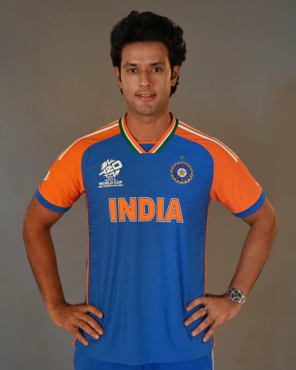 Shivam Dube looks so Good In Blues ! 🇮🇳🥹

#T20WorldCup #WhistlePodu #TeamIndia
📸 via @IamShivamDube