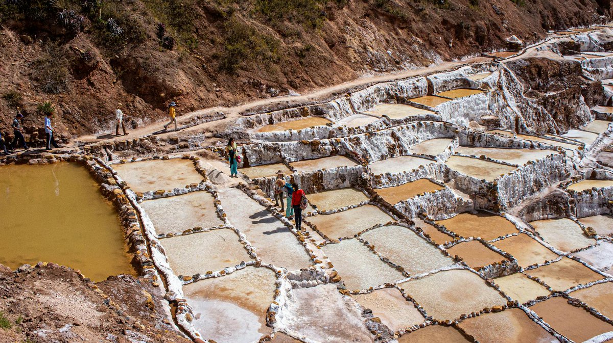 The spectacular salt mines of Maras. 😍
More Info: bit.ly/44nkebg
#cuscojourneys #sacredvalleytour #infomachupicchu #peru #moray #perutreks #luxurytravel #salinasdemaras #maras #sacredvalley #vallesagrado #salineras #machupicchu #incatrail #urubamba #salt #saltmines