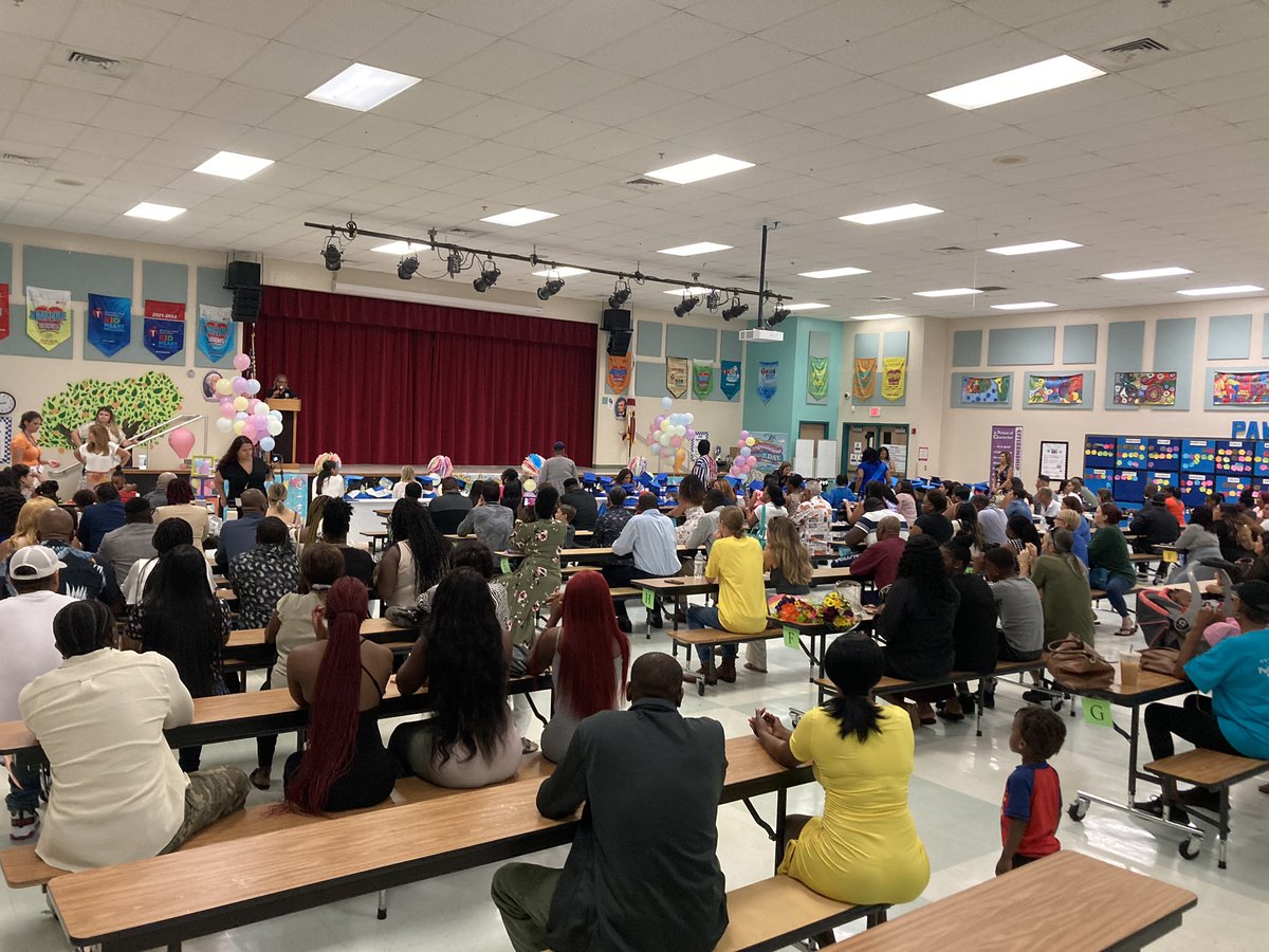 Future Kindergarten students <a href="/OrchardViewES/">Orchard View ES</a> They did such a great job! Thank you to their parents, teachers and all the staff involved with their growth. Excited to see them next year! <a href="/EstupinanSam/">Sam Estupinan</a> <a href="/RachelCapitano/">Rachel Capitano</a>