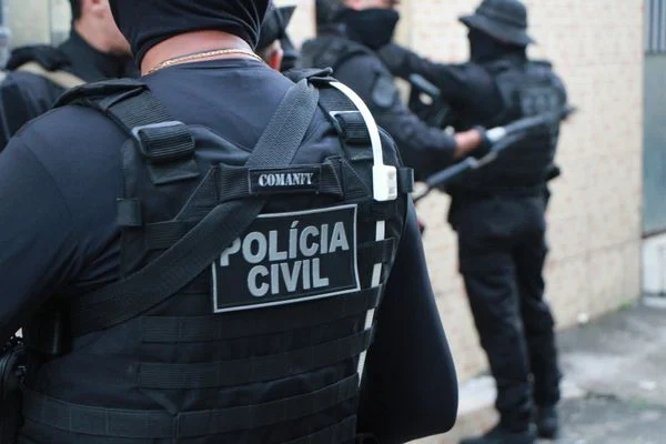 rdplanalto's tweet photo. Congresso restaura benefícios remuneratórios para polícias civis. #EuViNaPlanalto
Saiba mais ⤵

https://t.co/YpA26bPwXM

📸: Ascom-PC https://t.co/VUQAkDHrPh