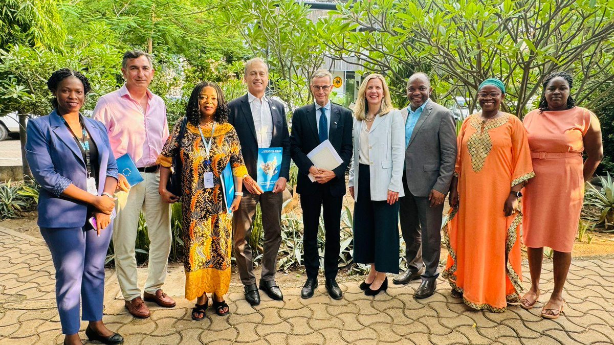 We were honoured by the visit of an eminent UNWOMEN Delegation, led by Director S. Hendriks, to the EU Delegation. We confirmed collaboration to transform the working environment for women in #SouthSudan, enhance their market integration skills and strengthen their resilience.