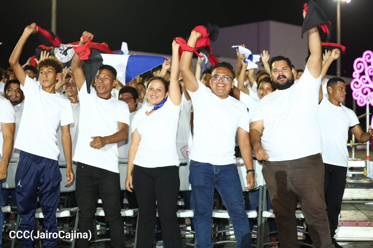 ¡La lucha germinó Gral Sandino!,🌱 la revolución sigue en evolución, la milpa reventó🌽. La patria cosecha una juventud digna y comprometida con la causa del pueblo, con Daniel, con vos #UnidosEnVictorias #SoberaníayDignidadNacional #TodosJuntosAl4519 
@Atego16 @LopezCesar2504