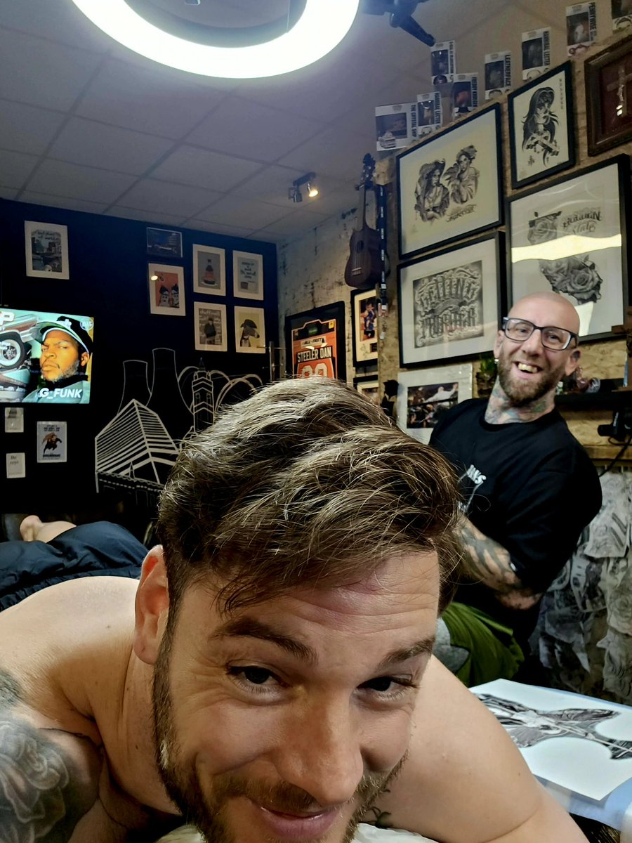 dowdy75's tweet photo. Back to seeing my mate @Phil_Bones85 to get some new work done 💉 https://t.co/DSMKrD02J9