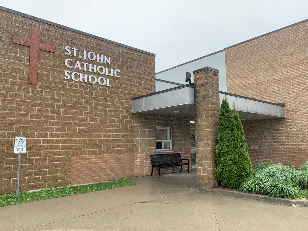 Monday Fern and @alectranews had a wonderful day teaching the staff and students at St. John Catholic School in Guelph about electrical safety. They engaged everyone with stories and experiments, capturing the attention of all.#ElectricalSafety #Education