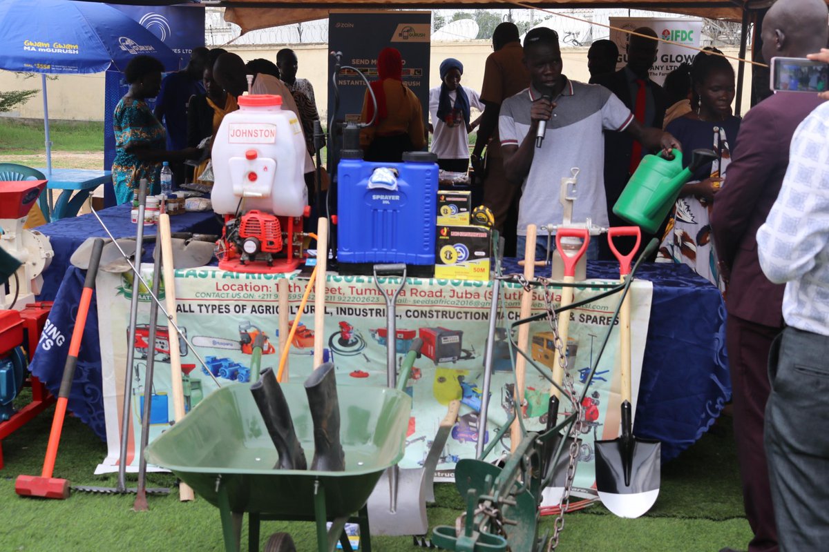 SCALE_2's tweet image. Proud to highlight the strides made by the #InclusiveAgribusiness Club (IAC) in South Sudan!  

Launched in 2023 with Magwi College, the IAC fosters innovation and #inclusivity. 

Read about their recent event and more: ow.ly/uQ5t50S03G8

@bopinc @IFDCGlobal @SNVWorld