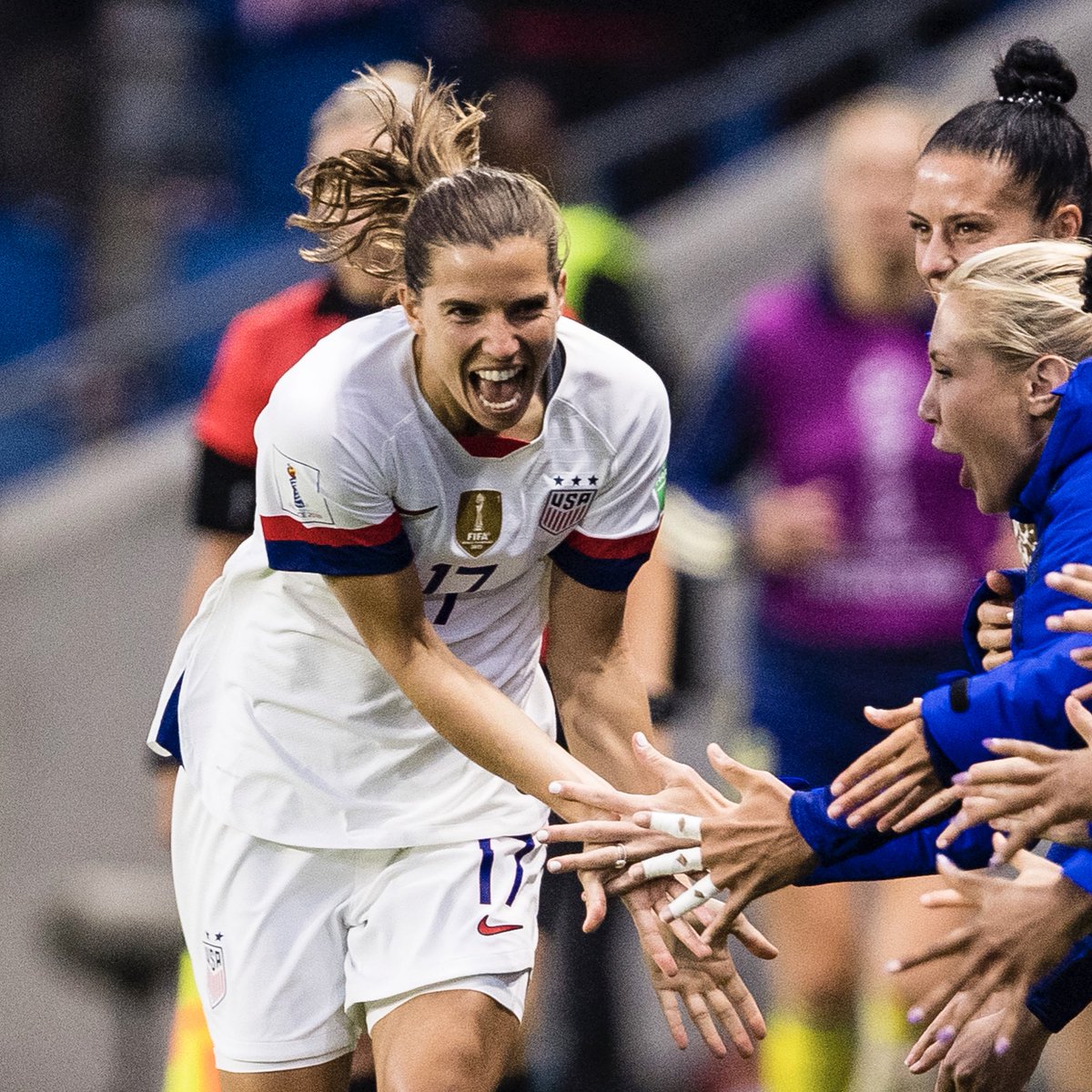 Happy birthday, @TobinHeath! 🎂🎂🎂