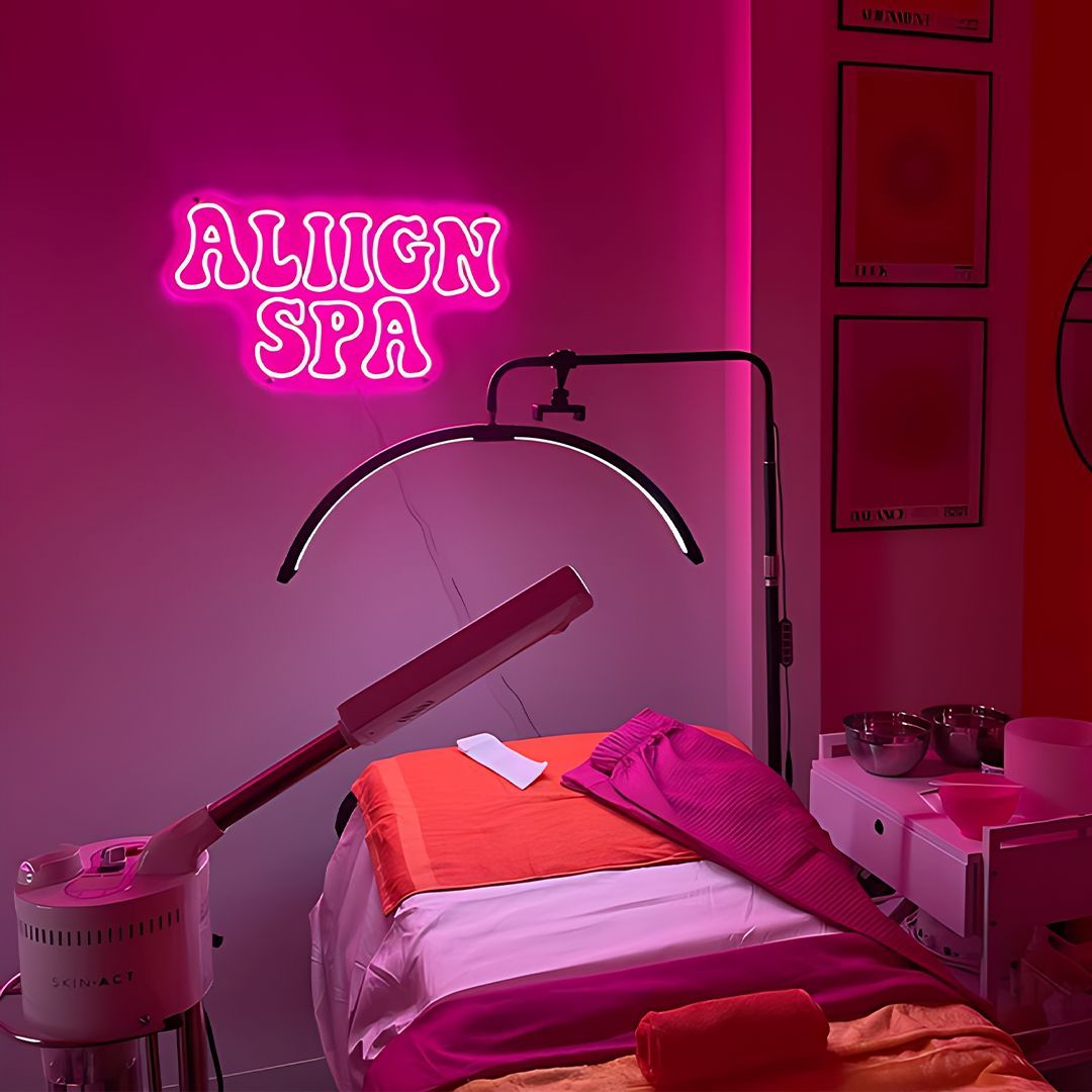 create_neon's tweet image. Transform your spa into a peaceful oasis 🌿✨ with our custom neon signs.
#SpaDecor #RelaxInStyle #NeonBeauty #SpaDay #WellnessJourney #BeautySalon #LuxurySpa #HealingSpace #DecorGoals #SpaOwner