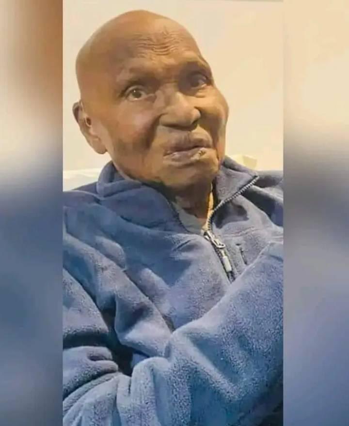 Me Abdoulaye Wade fête ses 98 ans ce 29 mai 2024 🎂🎉🍾❤️🤩
Longue vie SUNU Maam

Des coeurs pour lui♥️♥️♥️