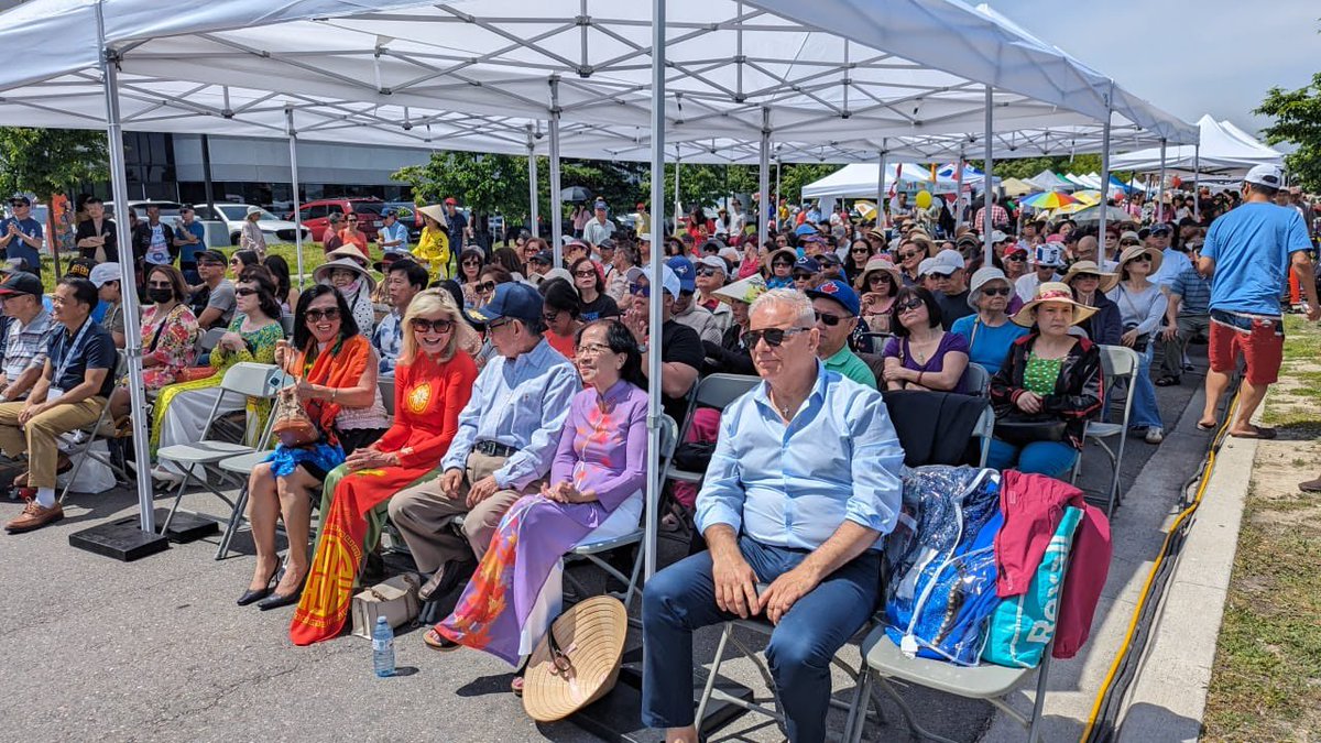 It was wonderful to attend Saigon Park’s 2nd anniversary celebrations this weekend with Mississauga’s Vietnamese community. It’s been an honour and a joy to see the community enjoy this park with their friends and family since I first opened it as Mayor.