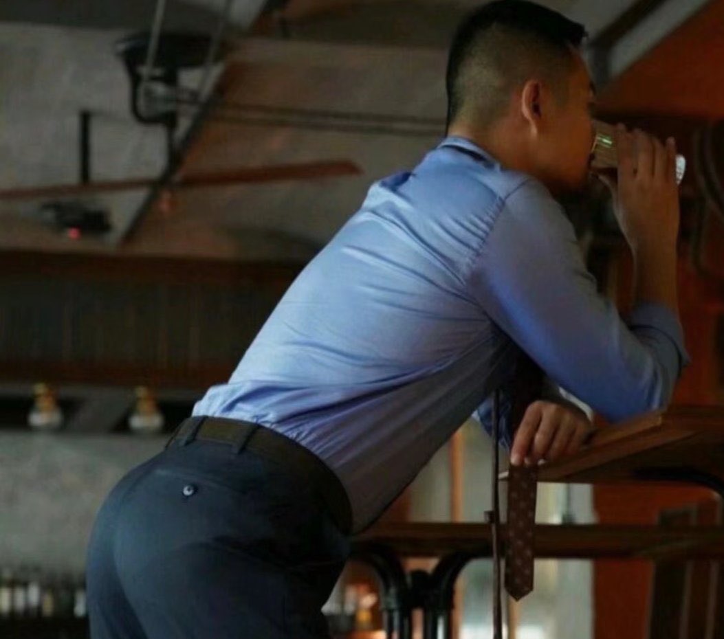 Hydraeian's tweet photo. The intern admired his boss, the CEO of a top law firm, and was thrilled to be invited for a drink. But when he awoke on the CEO's bed, stripped of his sky blue dress shirt and navy dress pants, he realized the drink wasn't ordinary. Edged against his will, he was forced to cum<3 https://t.co/dDbCmj5Ikm