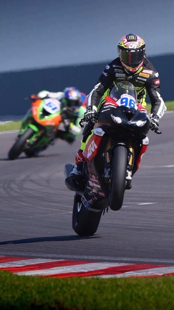 The best kind of wheelies are the winning kind 🏆 

#wheeliewednesday
@OfficialTriumph 
📸 @SP8images