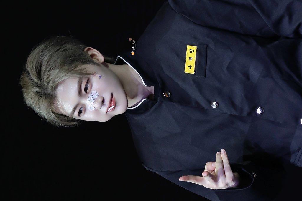 813clt's tweet photo. omg•••🧎‍♀️‍➡️🧎‍♀️‍➡️🧎‍♀️‍➡️
재민님 왜이리고트하심 https://t.co/IcU0AGxcbR