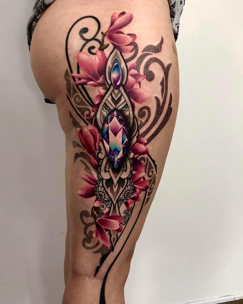 Amazing floral jewel piece from Ryan 'The Scientist' Smith using Killer Ink tattoo supplies! #tattoo