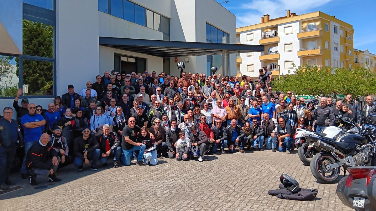 cmcadaval's tweet image. Dia 25 de maio, o executivo da Câmara Municipal do Cadaval recebeu nos Paços do Concelho o grupo de motard da Força Aérea Portuguesa, uma iniciativa organizada pela base aérea de Ota, atualmente designada como Centro de Formação Militar e Técnica da Força Aérea (CFMTFA).
#cadaval