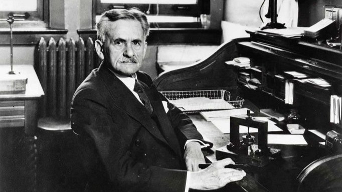 American Physical Society (@apsphysics) on Twitter photo 145 years ago, Albert Michelson measured the speed of light more accurately than anyone had before. Learn about his groundbreaking work at the <a href="/NavalAcademy/">U.S. Naval Academy</a>, now an #APSHistoricSite, in #APSnews: go.aps.org/3WSJFkU. #PhysicsHistory 145 years ago, Albert Michelson measured the speed of light more accurately than anyone had before. Learn about his groundbreaking work at the <a href="/NavalAcademy/">U.S. Naval Academy</a>, now an #APSHistoricSite, in #APSnews: go.aps.org/3WSJFkU. #PhysicsHistory