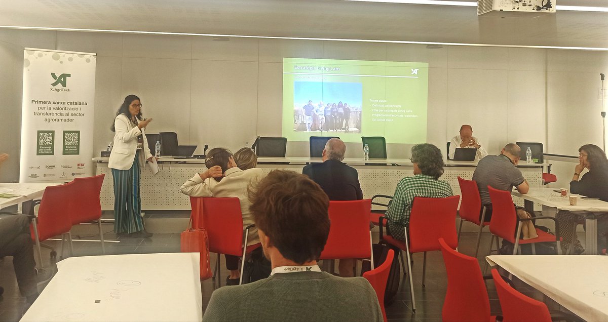 📊 Reunió Estatutària de la Xarxa #X_AgriTech.

Continuem la segona (i última) part de la jornada amb una important reunió dirigida als membres de la Xarxa. És el moment de revisar i discutir propostes per seguir impulsant el creixement i col·laboració a la Xarxa @X_Agritech.