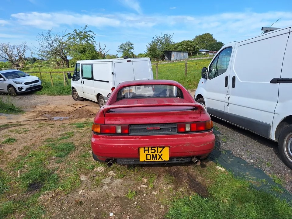 Ad: Toyota MR2 MK2 - 'not been on the road since 2004' On eBay here -->> ow.ly/t6ss50RZO9e #ToyotaMR2MK2 #ToyotaMR2 #MR2MK2 #ClassicCar #CarRestoration #CarCollector #OldSchoolCool
