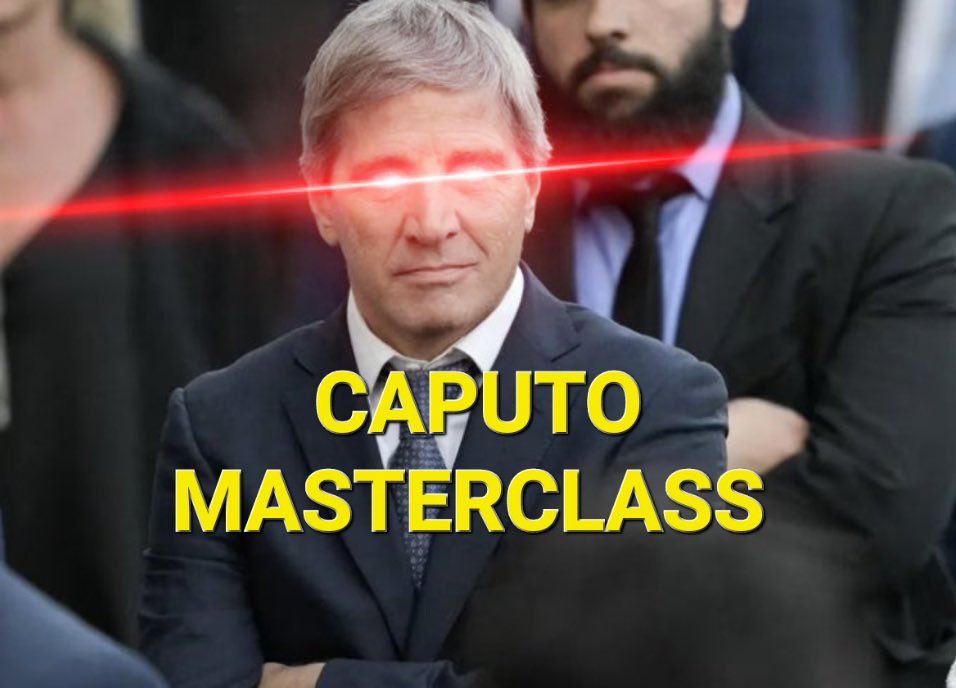 -Hola.
-No hay gas, tenés dengue y te vamos a pagar el aguinaldo en cuotas.
-Estas Loko Caputo, estás Loko.