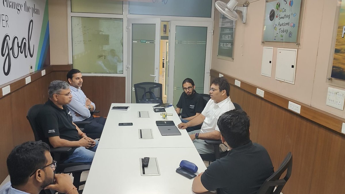 The nasscom Insights team visited the nasscom Centre of Excellence (CoE) in Gurgaon today to meet the #startups there and understand their offerings. 

We were hugely impressed with the innovative use of technologies such as #AI, blockchain, IoT etc, the high potential use cases