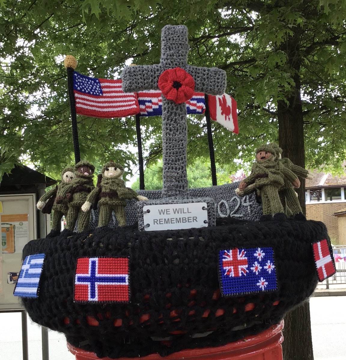 Post box topper on Tudor Parade, Old Coulsdon